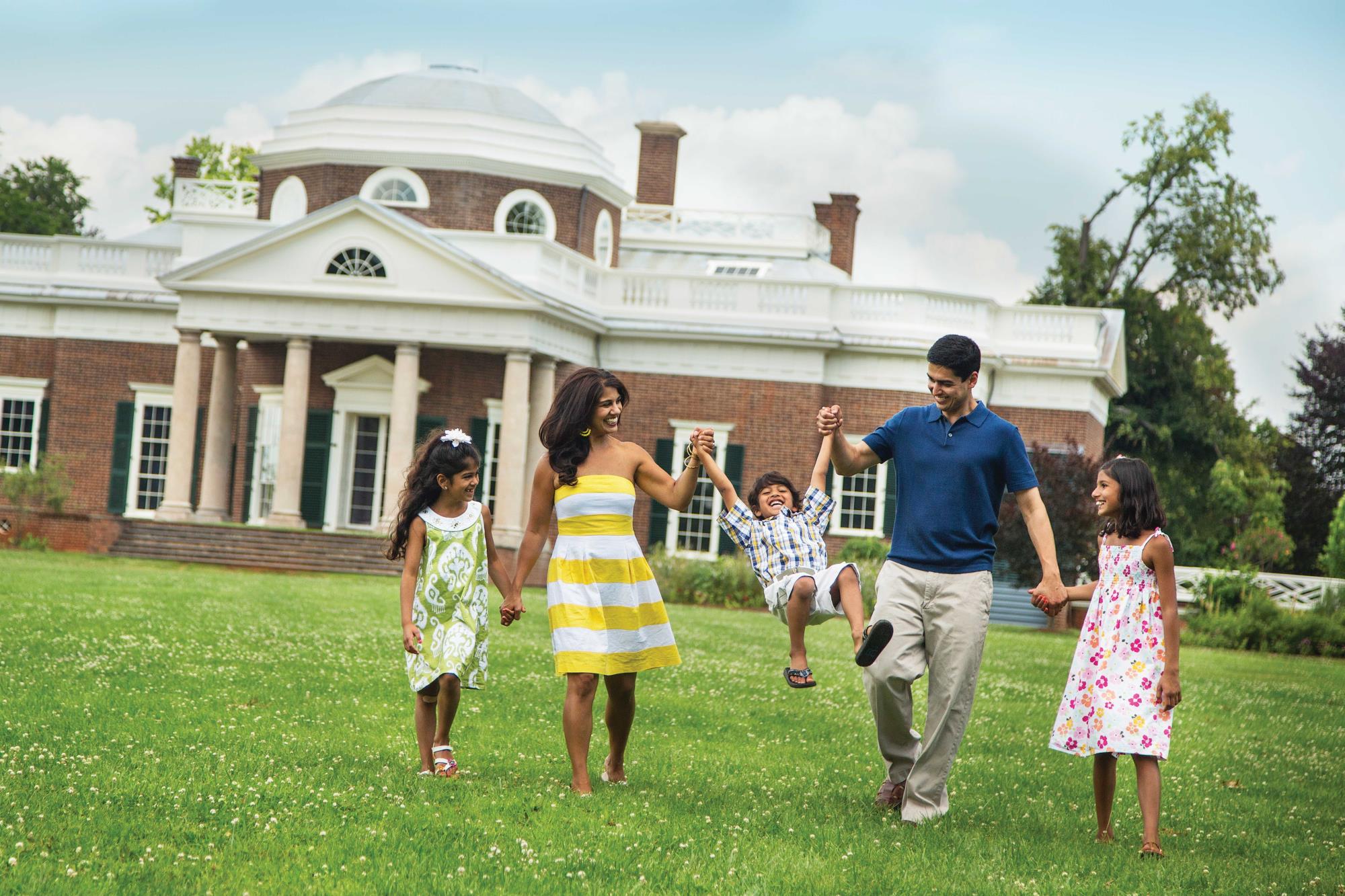 Family on the lawn of Monticello